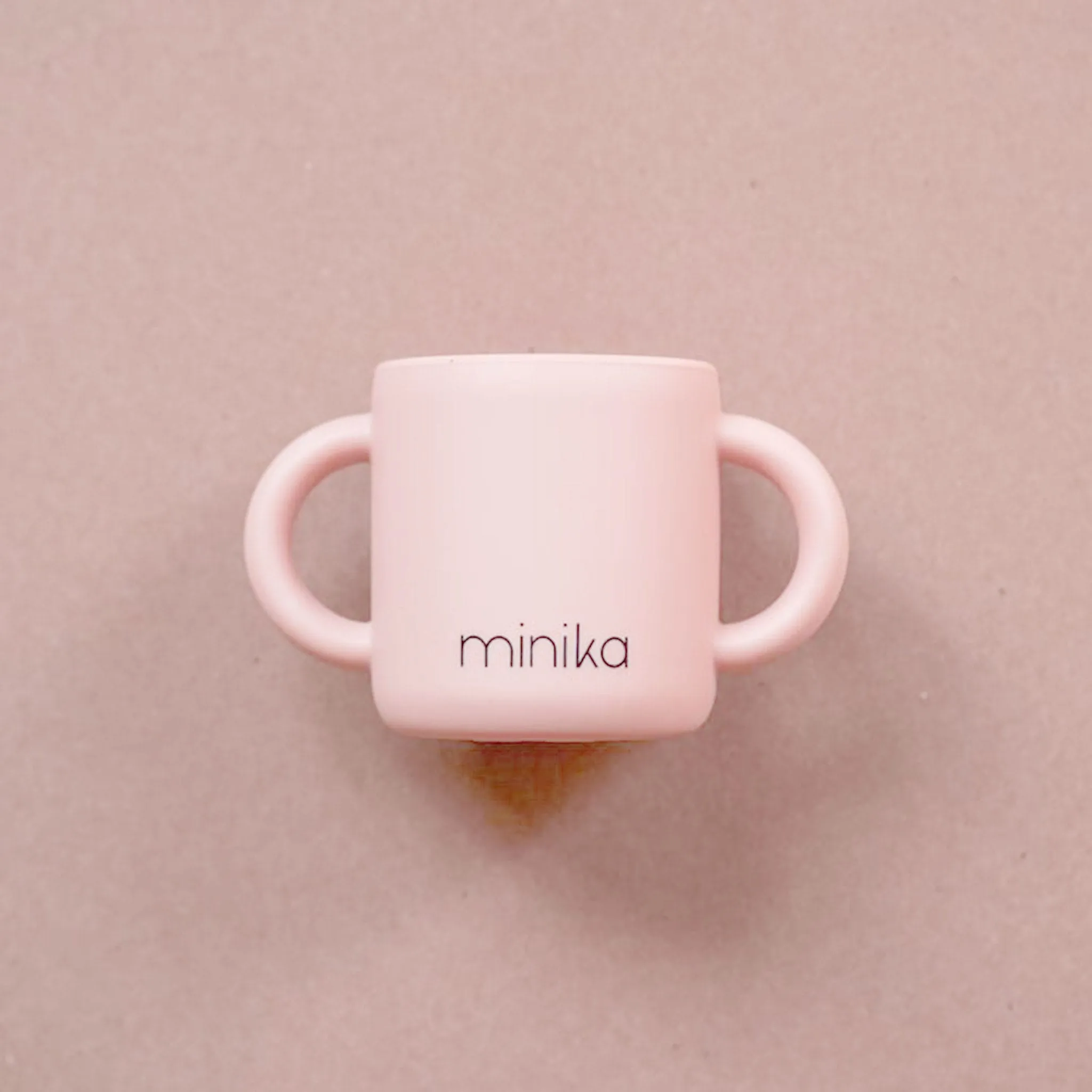 Minika Tasse d'Apprentissage en Silicone avec Poignées
