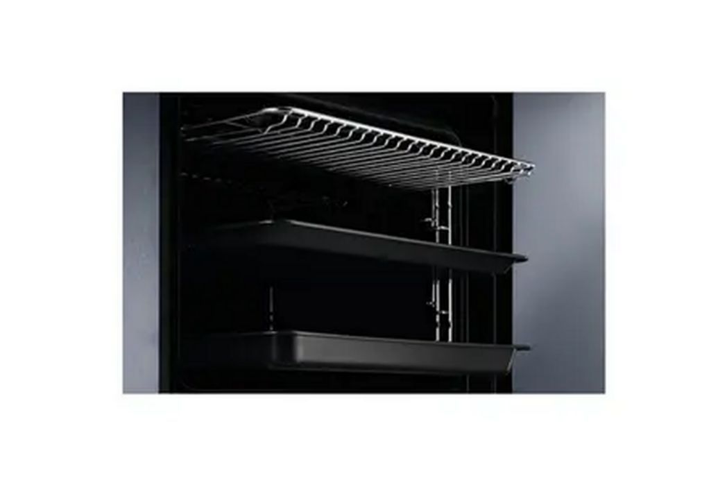Four Electrolux EOC6P67Z