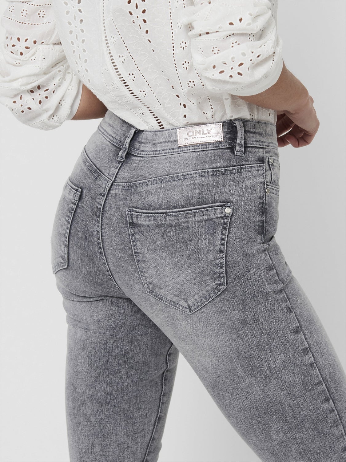 ONLWAUW Mittlere Taille Skinny Fit Jeans Medium Grey Denim