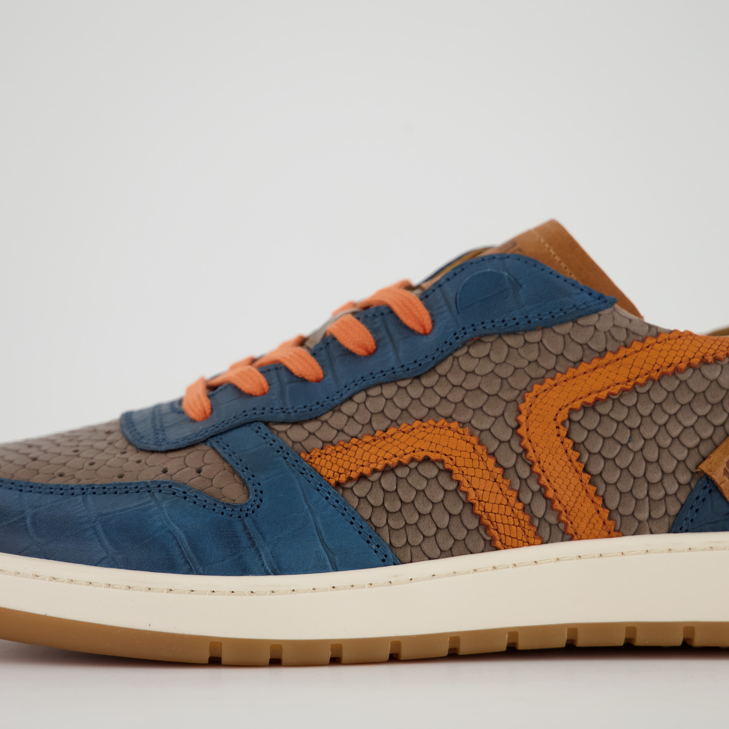 Kamo-Gutsu Sneaker