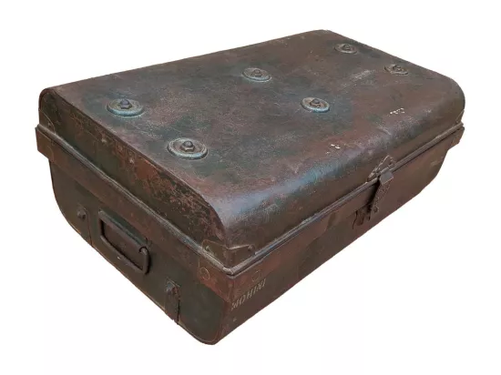 Valise en métal marron 61x39x23h