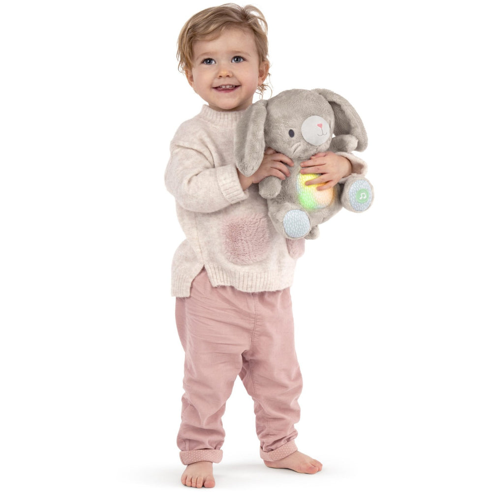 Køb Ingenuity Grey Heart To Hugs™ Sylvi™ Kaninbamse Med Hjertelyd Og Lys
