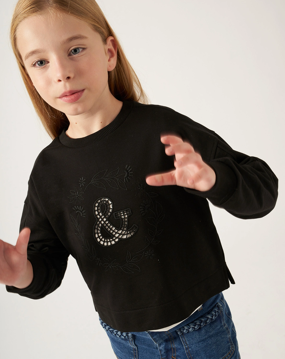 Sweatshirt STICKMOTIV in schwarz