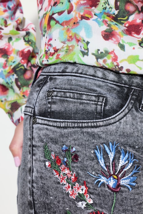 Jeans, Loose Fit, Blumen-Stickerei, 5-Pocket