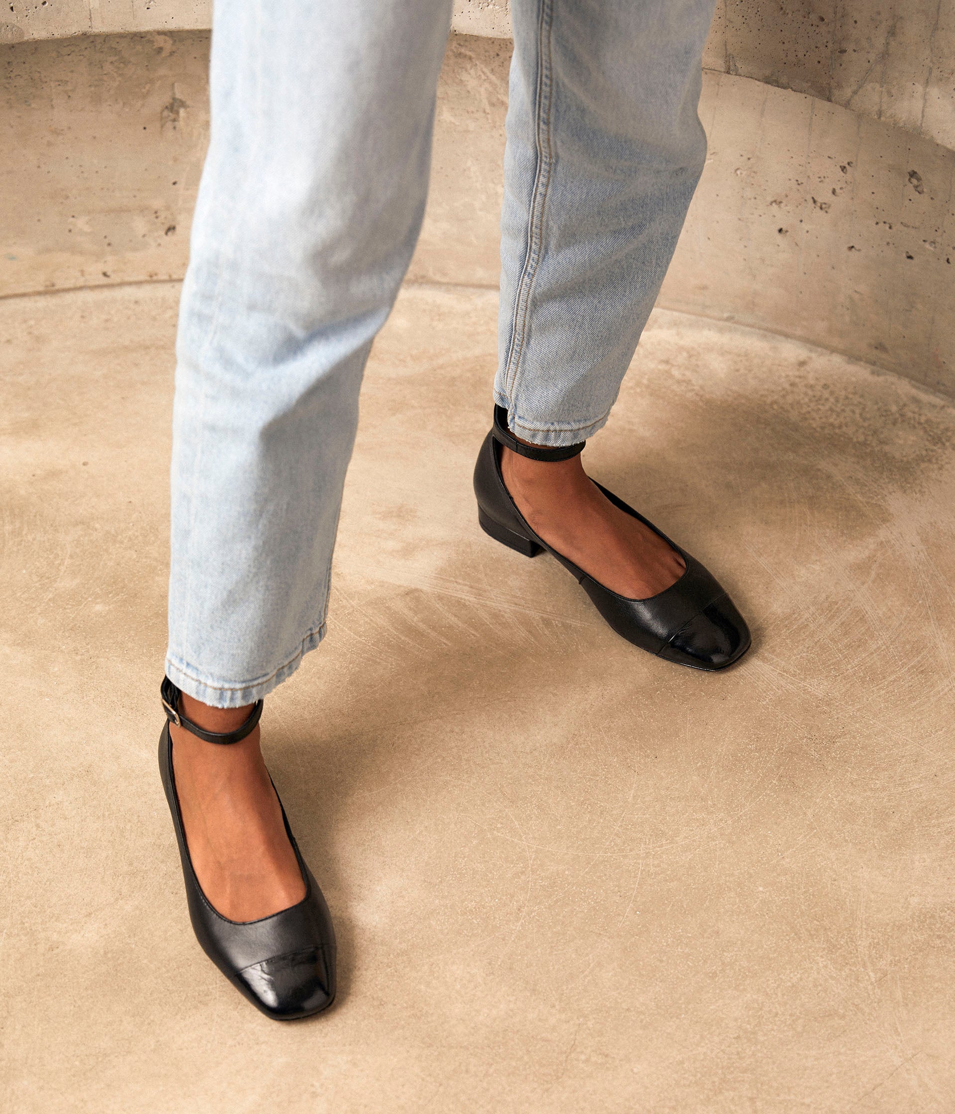 Ballerines plates noires Alinda