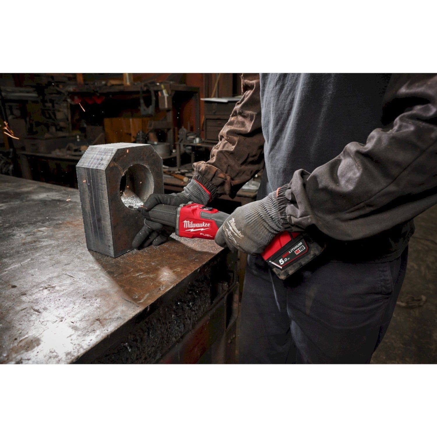 Milwaukee M18 FUEL™ FDGRB-502X Accu rechte stiftslijper met Rapidstop™ en schuifschakelaar Gen2 5.0Ah in HD-Box - 4933480954