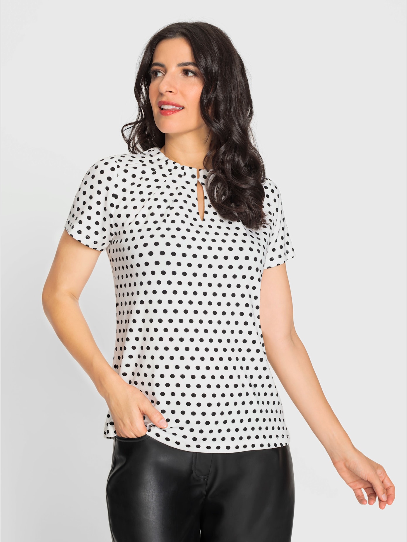 T-shirt motif petits pois tendance