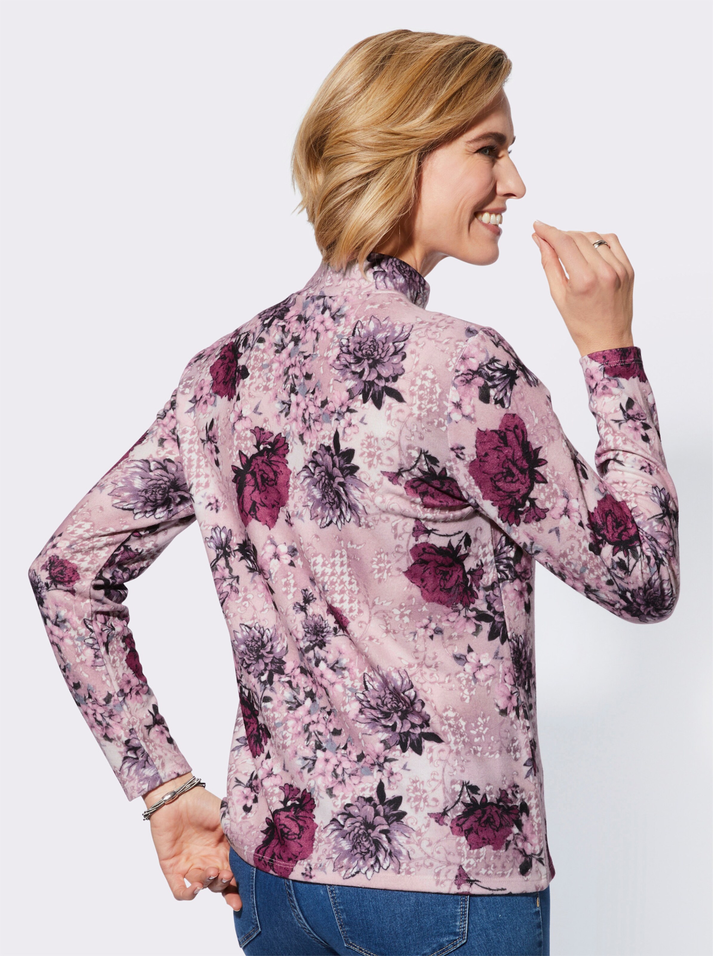 Stehkragenshirt
