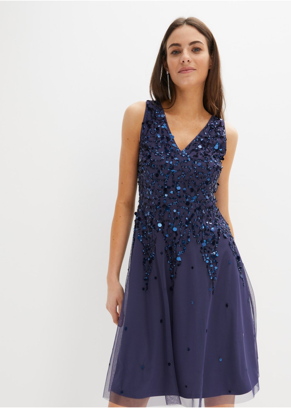 Robe avec paillettes appliquées