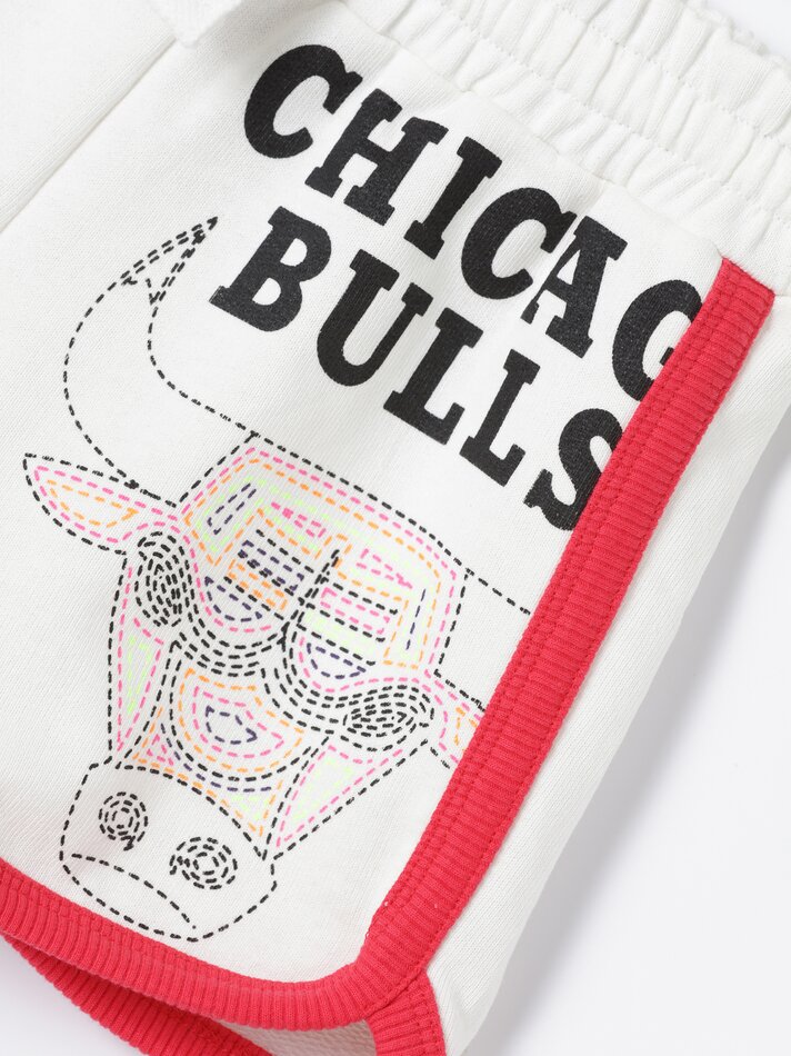 Calções estampados do Chicago Bulls da NBA - Off-White