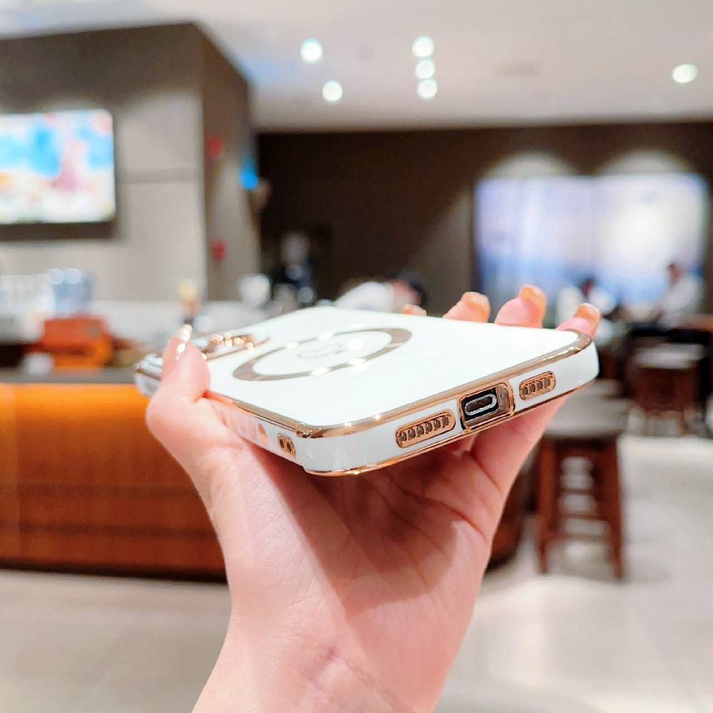 iPhone 16 Pro MagSafe Gummi Case Hülle Galvanisierter Rahmen   Kameraglasschutz - Violett / Gold