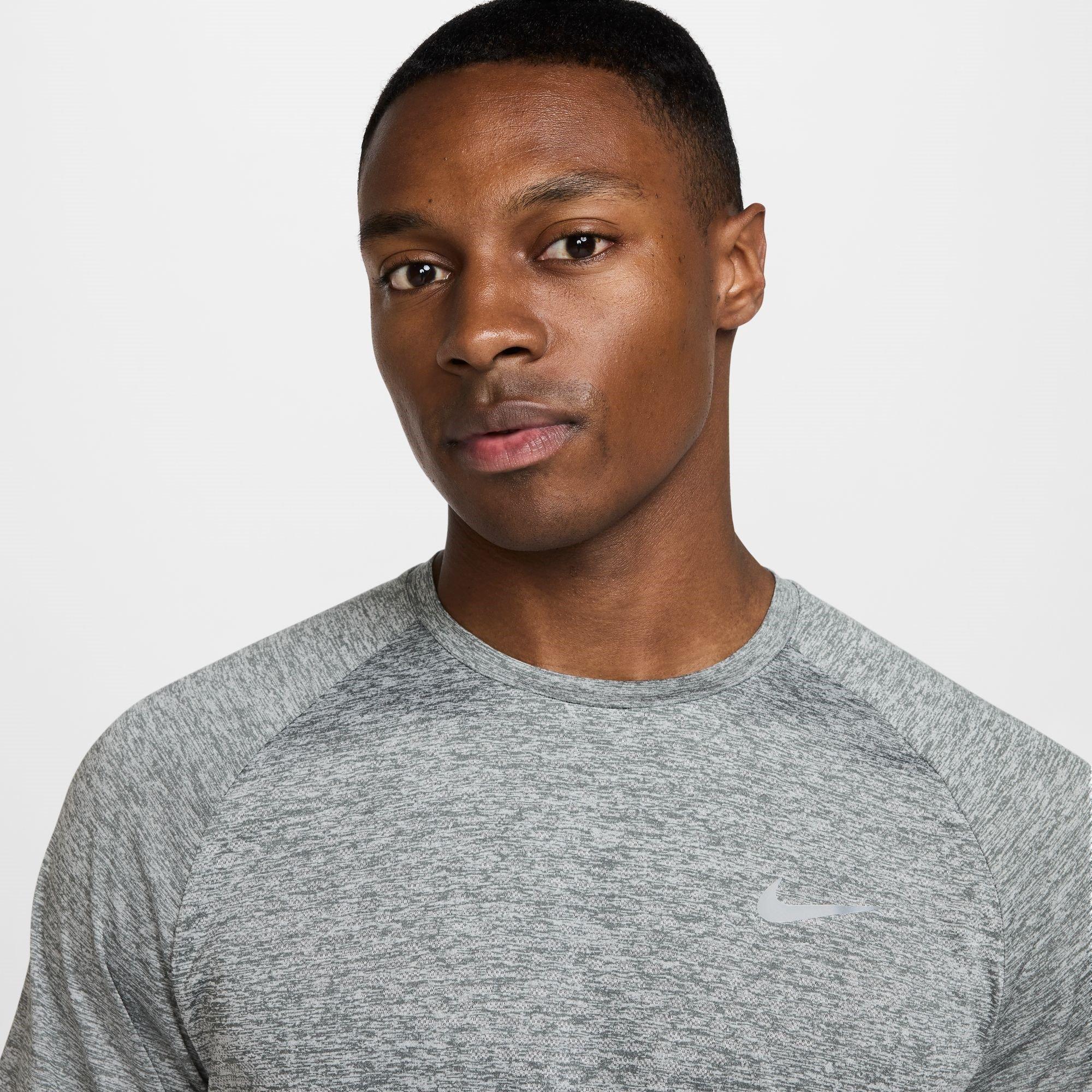 Nike Stride Short Sleeve Performance Tee Mens