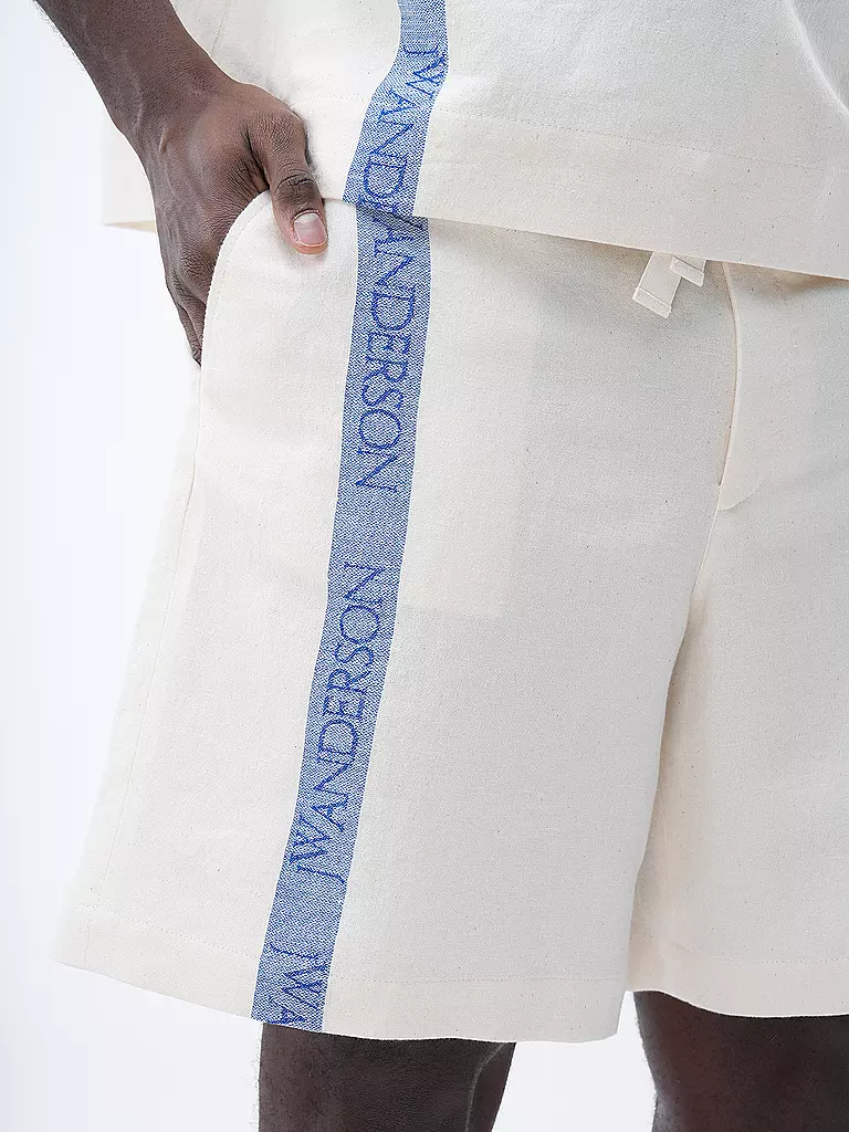 JW ANDERSON Shorts  creme