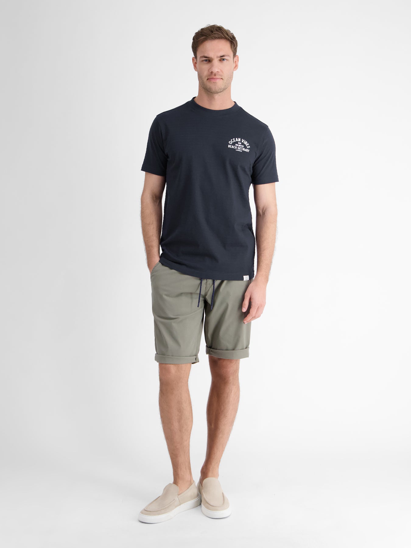 Gestreiftes T-Shirt mit Front und Backprint