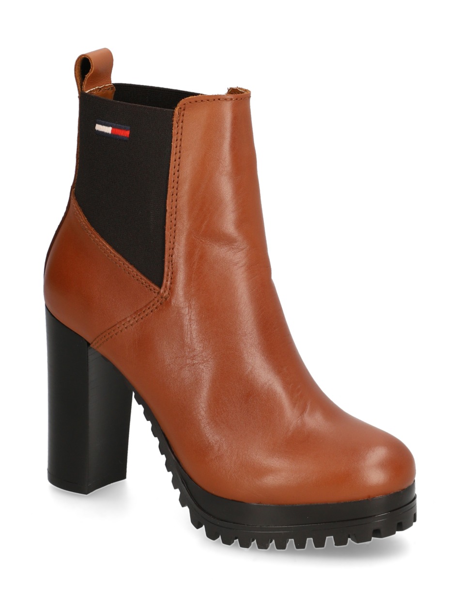 TJW New ESS HIGH HEEL BOOT