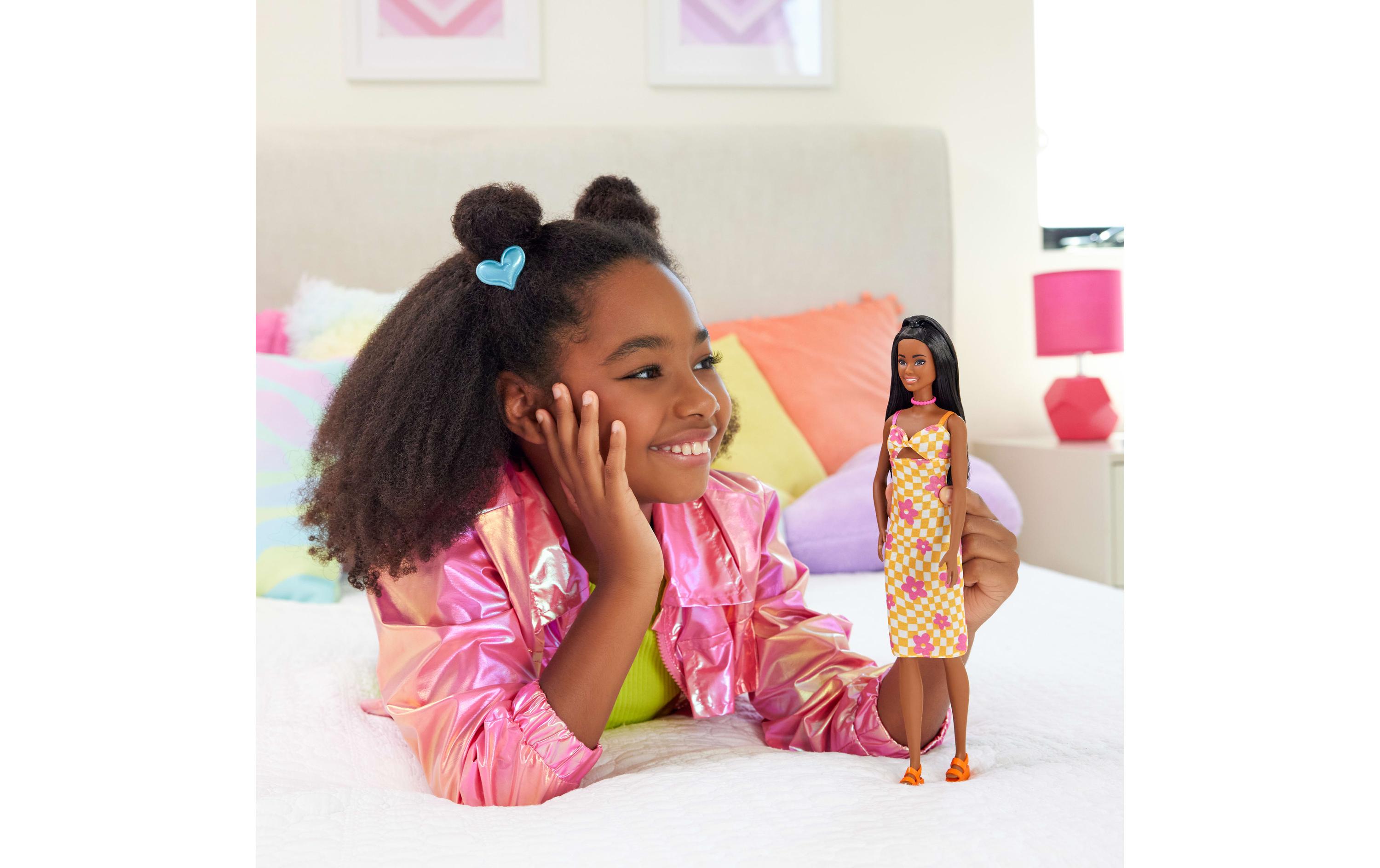 Puppe Pink and Orange Check DressBarbie-Puppe aus der Fashionistas-Reihe