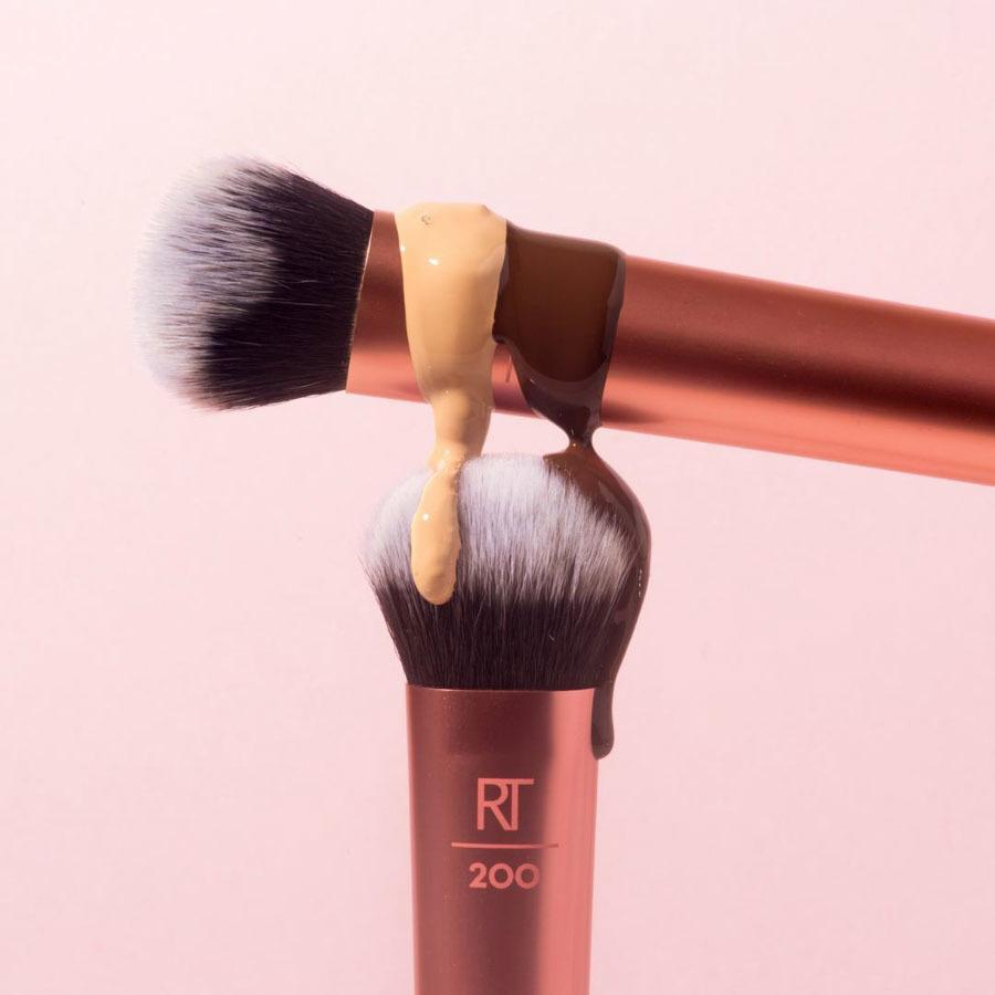 Real Techniques Expert Face Brush