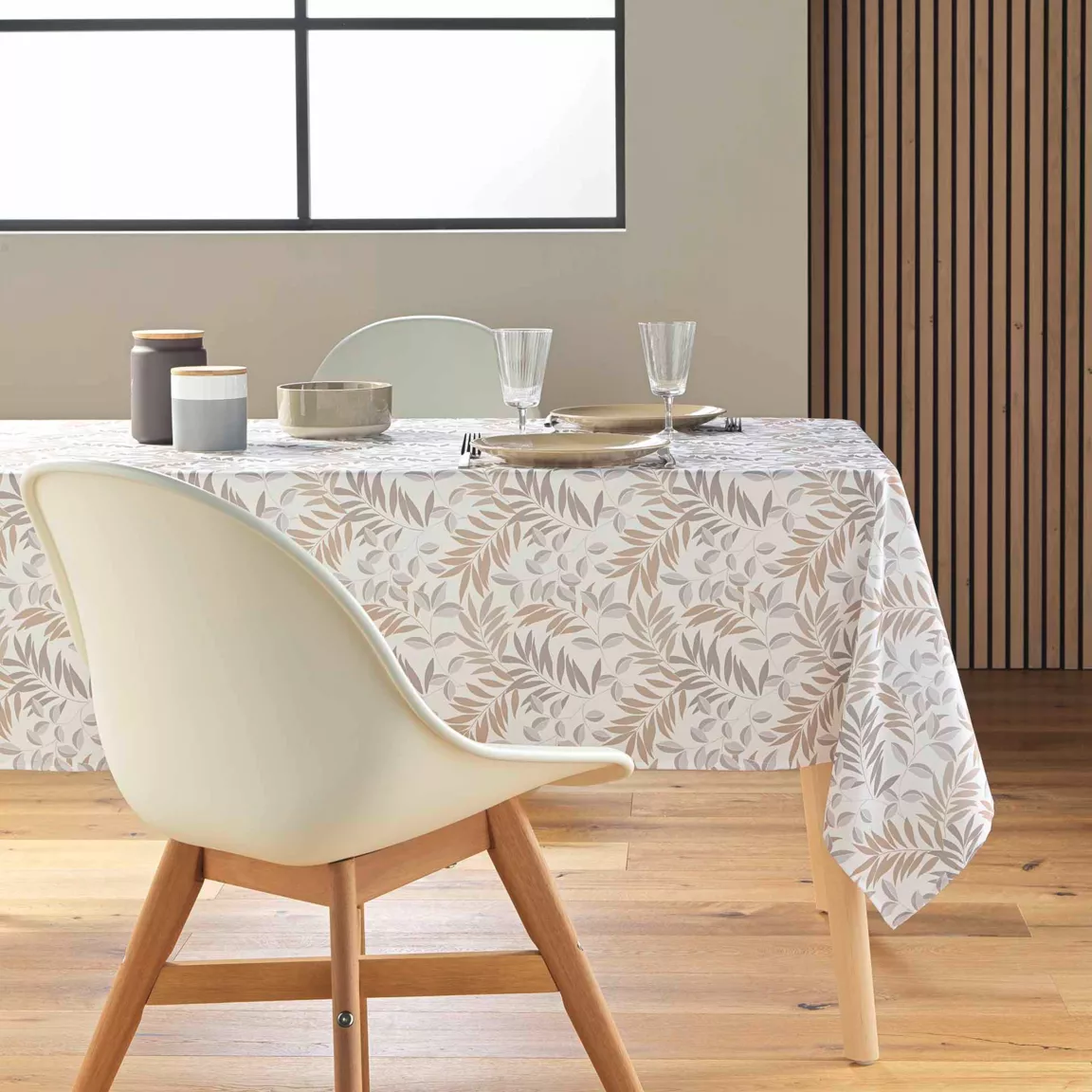 Nappe rectangulaire anti tache (145 x 240 cm) Nedelia Beige