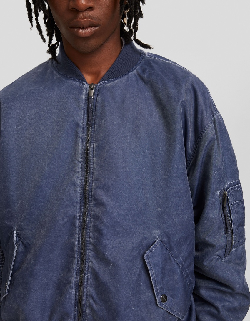 Jaqueta bomber de nylon desbotada