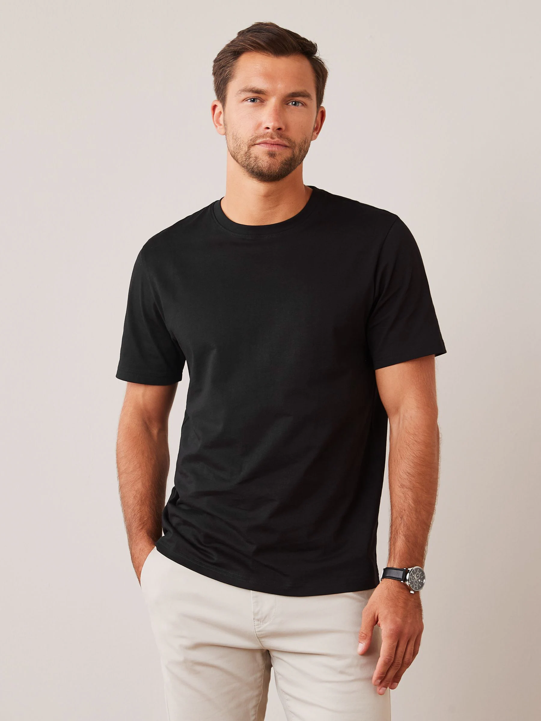 Zwart - Normale Pasvorm - Essentieel katoenen T-shirt met ronde hals