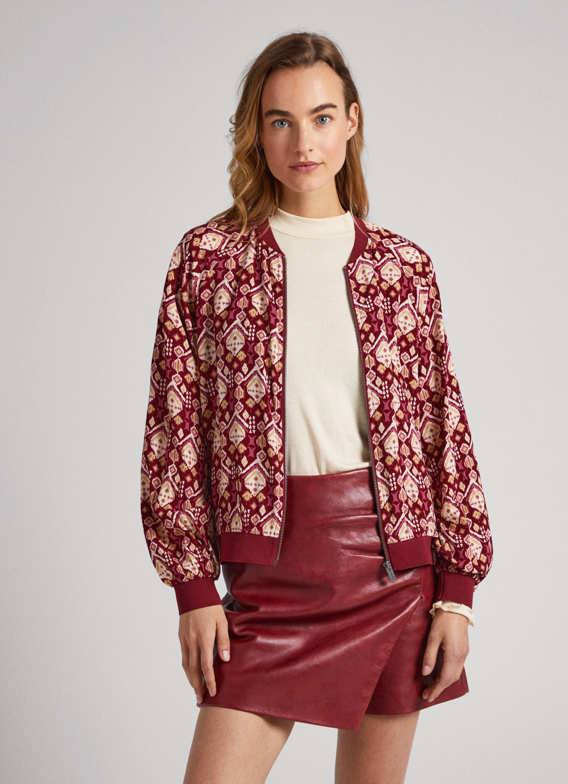 JAQUETA BOMBER ORNAMENTAL - multicolorida