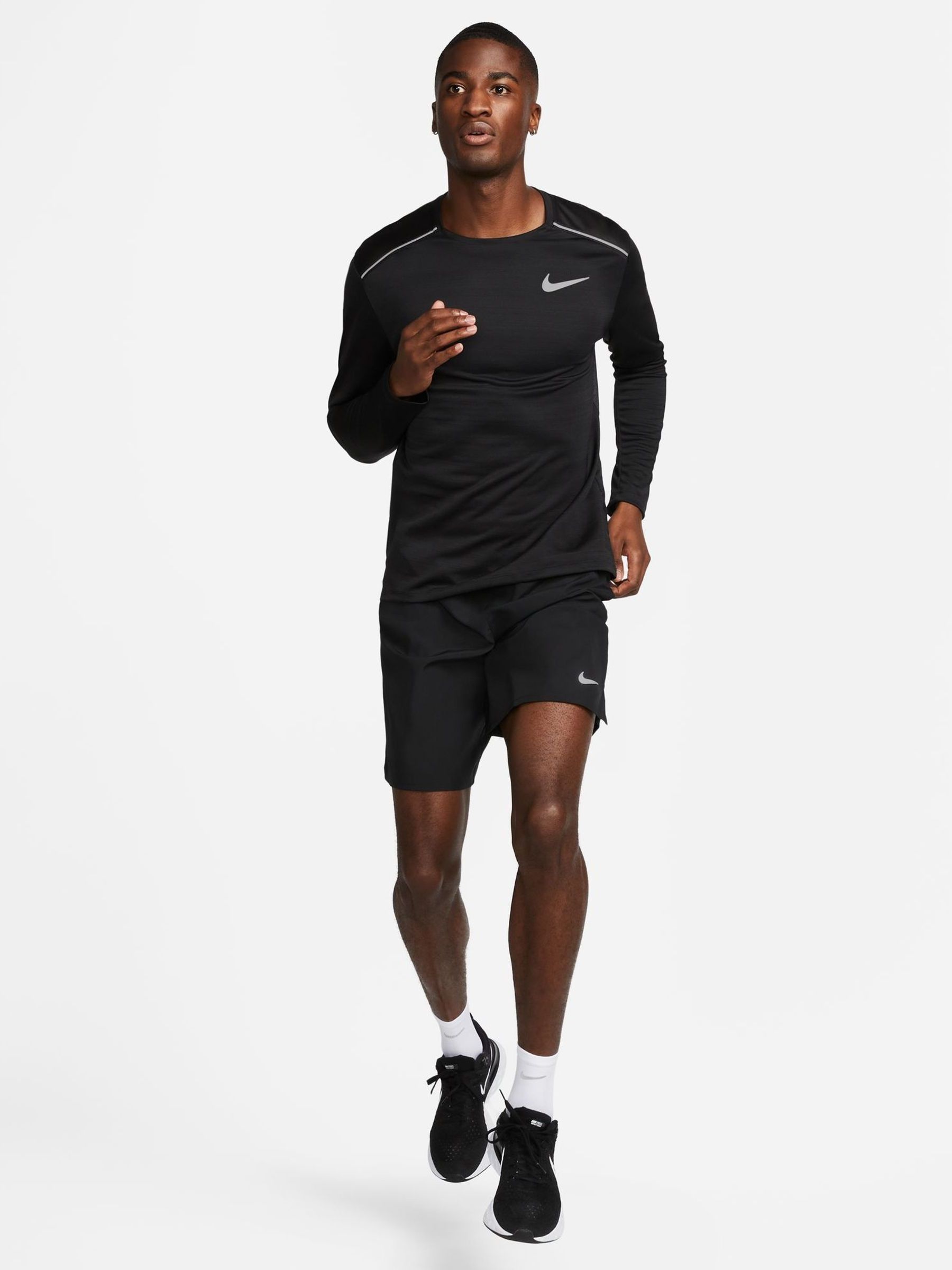 Zwart - 9 inch - Nike Dri-FIT Challenger ongevoerde hardloopshort