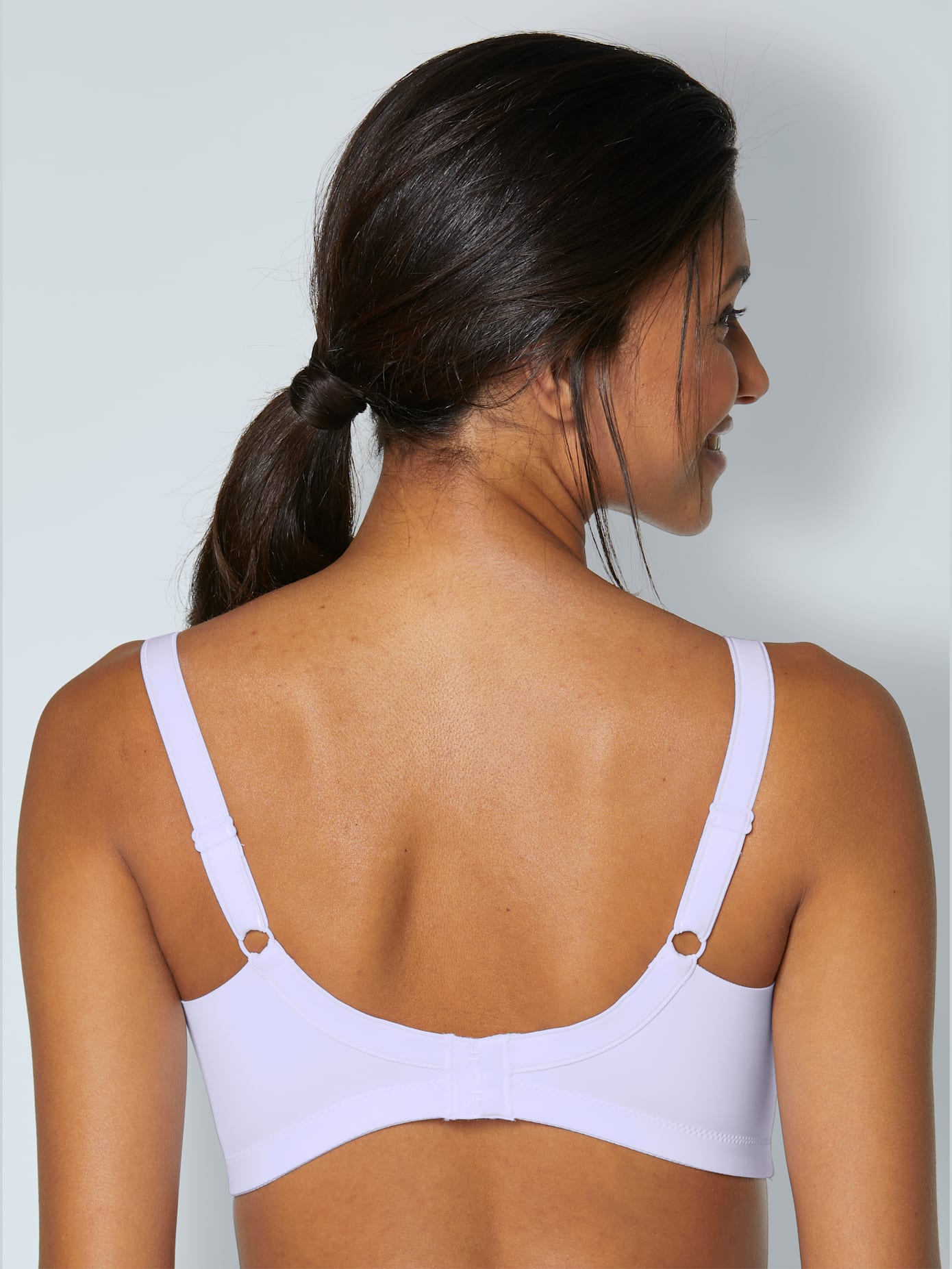 Soutien-gorge minimiseur sans armatures bon. b, c, d, e