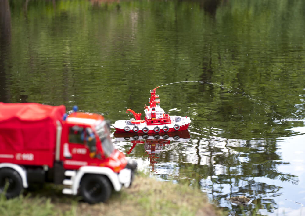 RC-Feuerlöschboot TC-08 2.4G 100% RTR