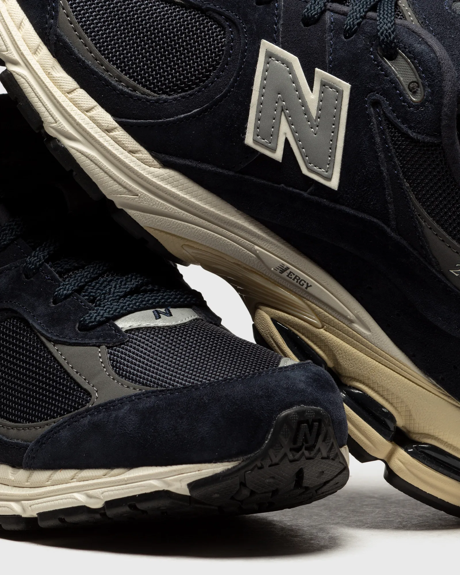 New Balance M2002RCA