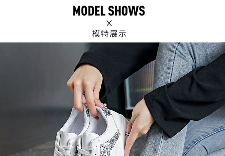 Asterisk - Sneakers van imitatieleer met vetersluiting en pailletten