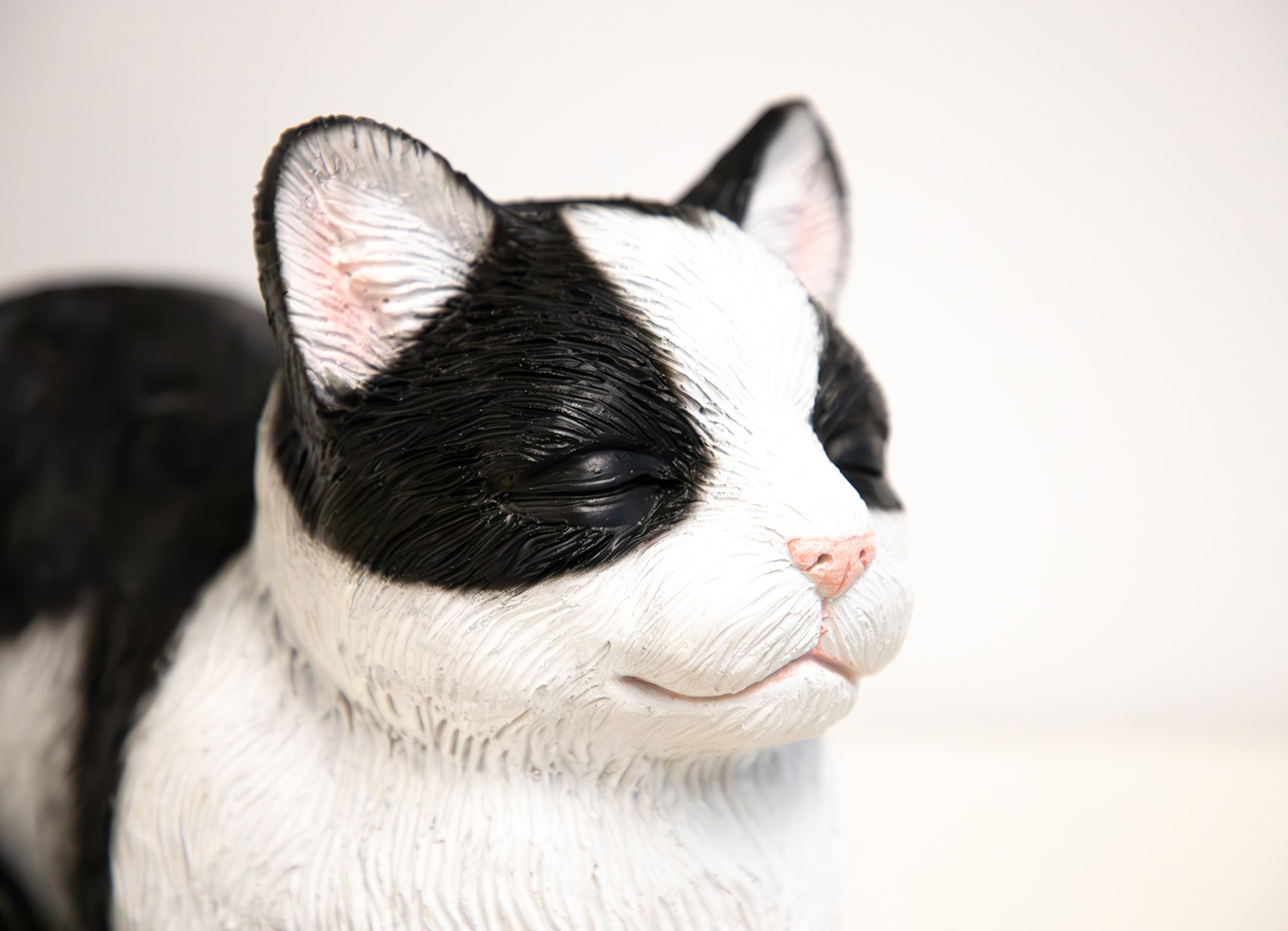 Dekofigur schlafende Katze 32x17x18cm