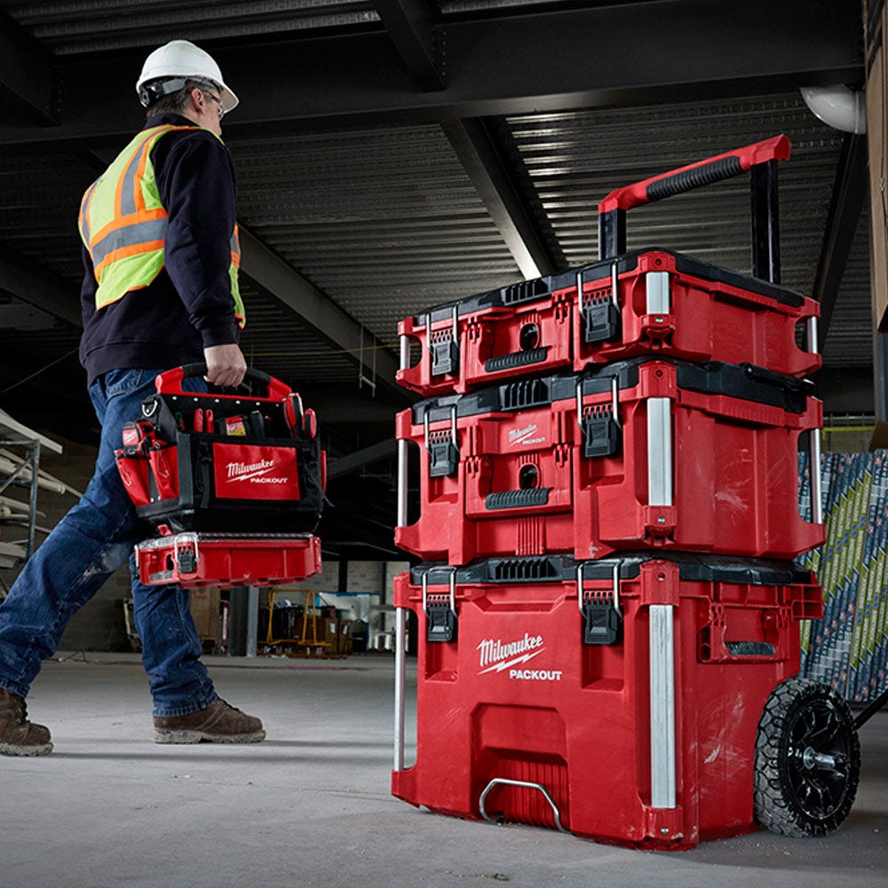 MILWAUKEE PACKOUT™ Tool Box 48228424