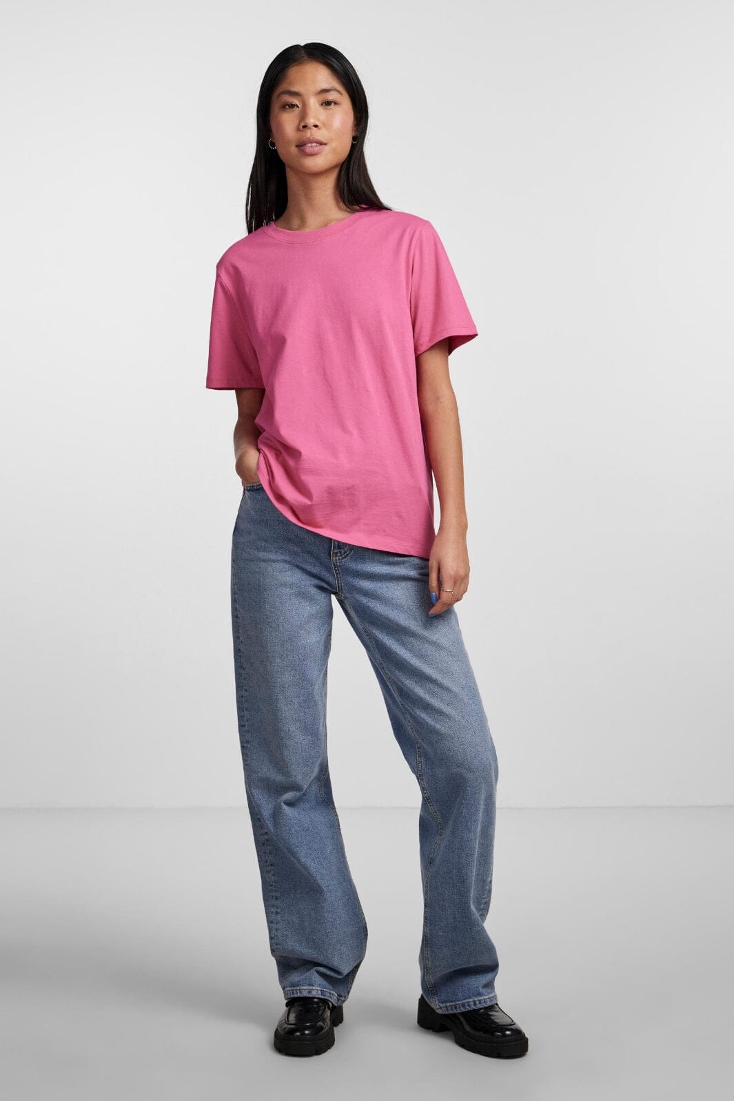 Pieces Pcria Ss Solid Tee 4280171 shocking pink