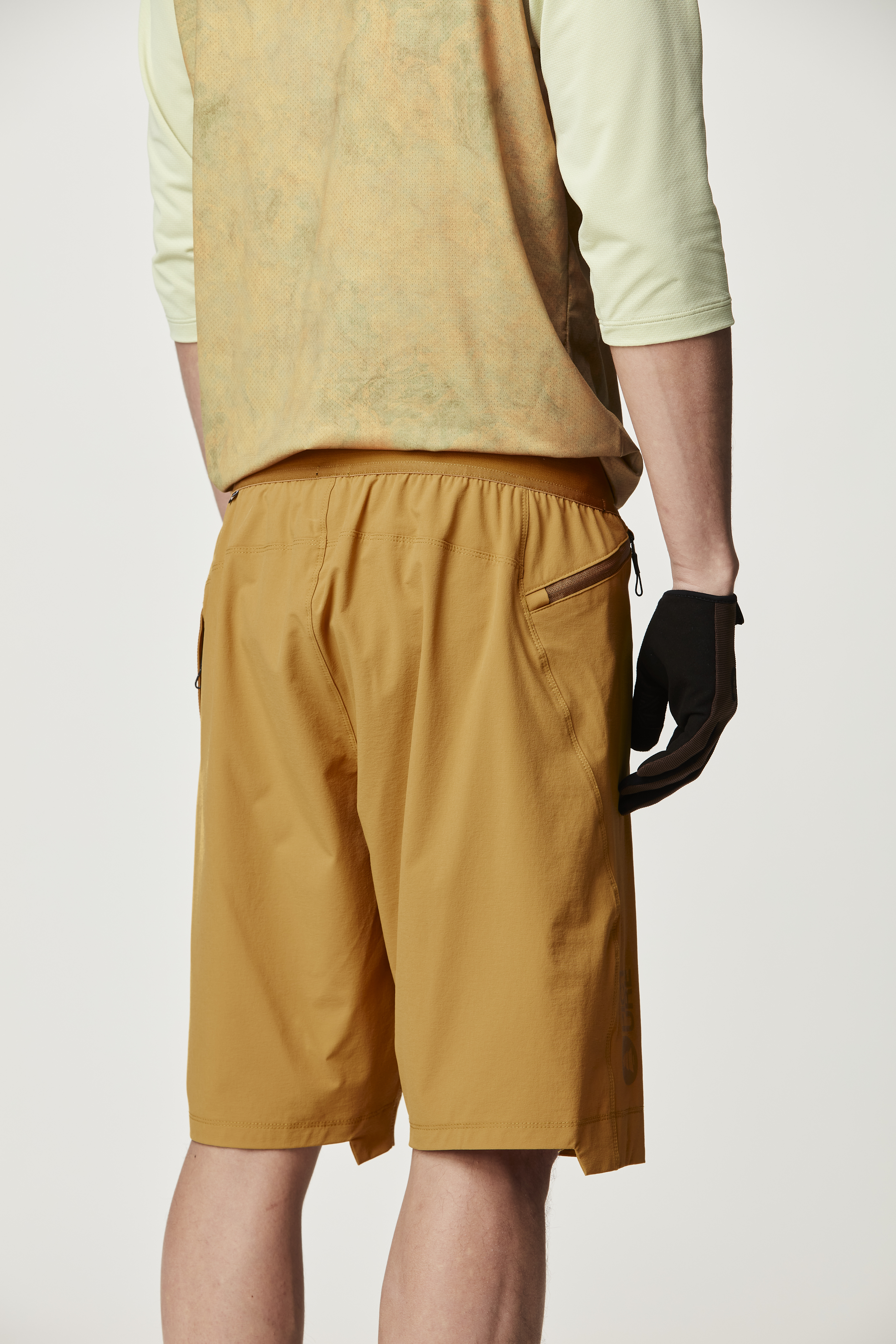 Vellir Stretch Shorts