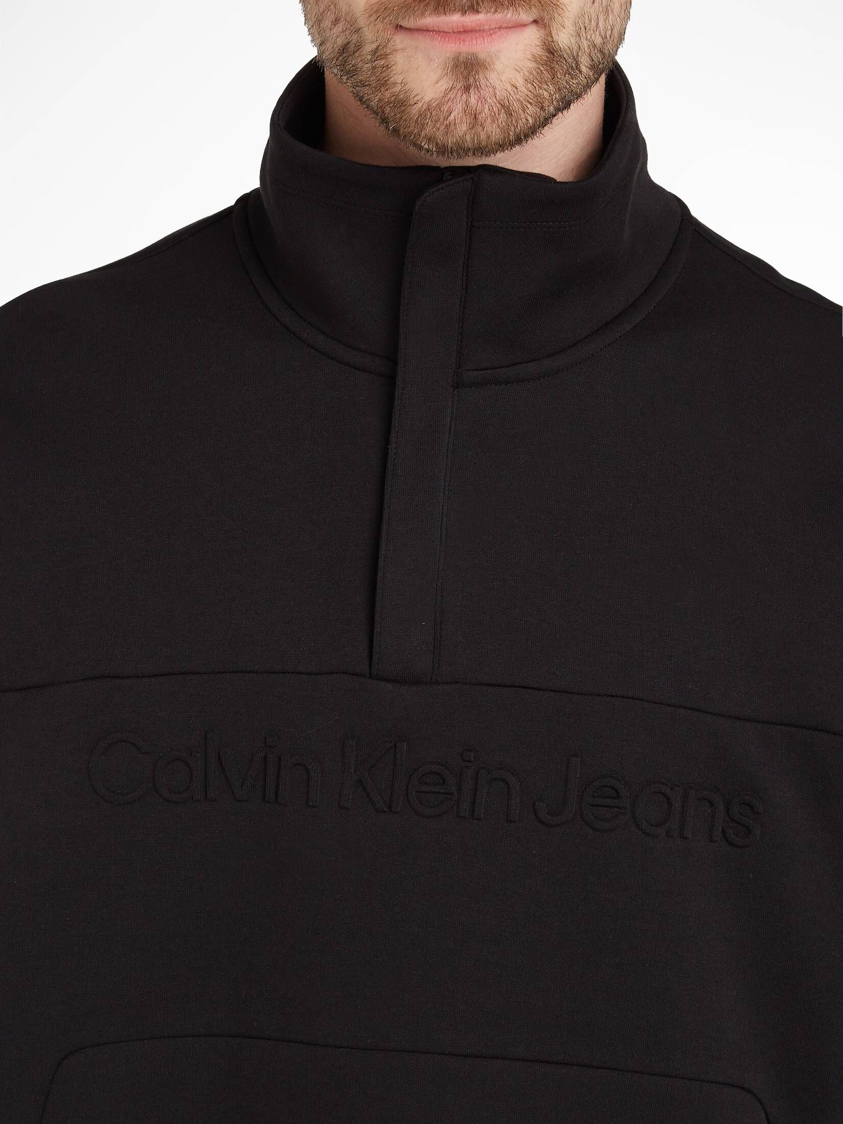 CALVIN KLEIN JEANS| Herren Sweatshirt INSTITUTIONAL EMBOSSED HALF ZIP