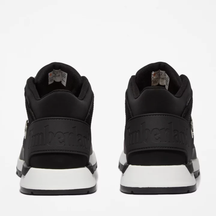 Bota de caminhada impermeável Sprint Trekker para homens, na cor preta.