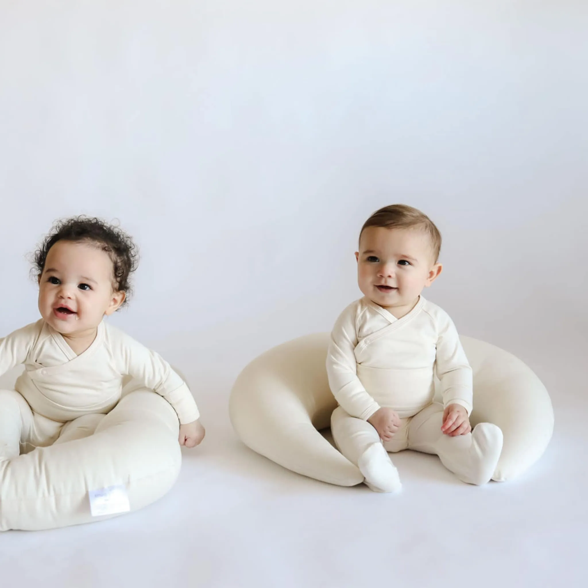 Snuggle me Coussin d'Allaitement Organique - Naturel