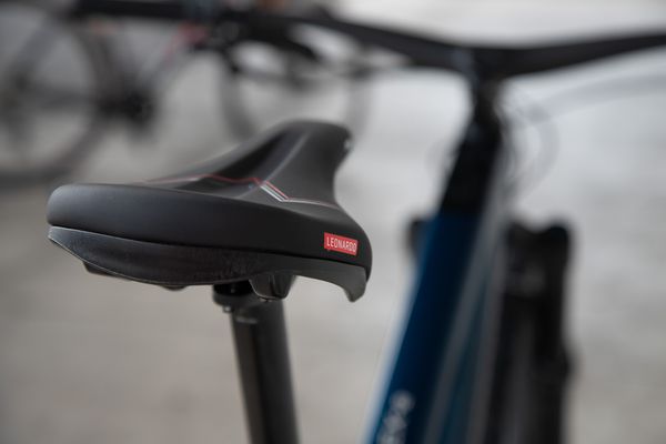 ZEUS E-MTB Sattel  schwarz  145mm