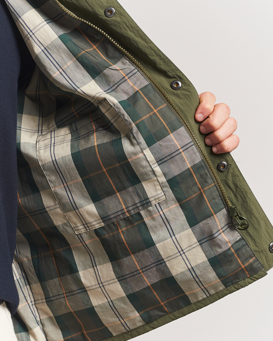 Barbour Heritage Transport Lightweight Showerproof Jacket Fern