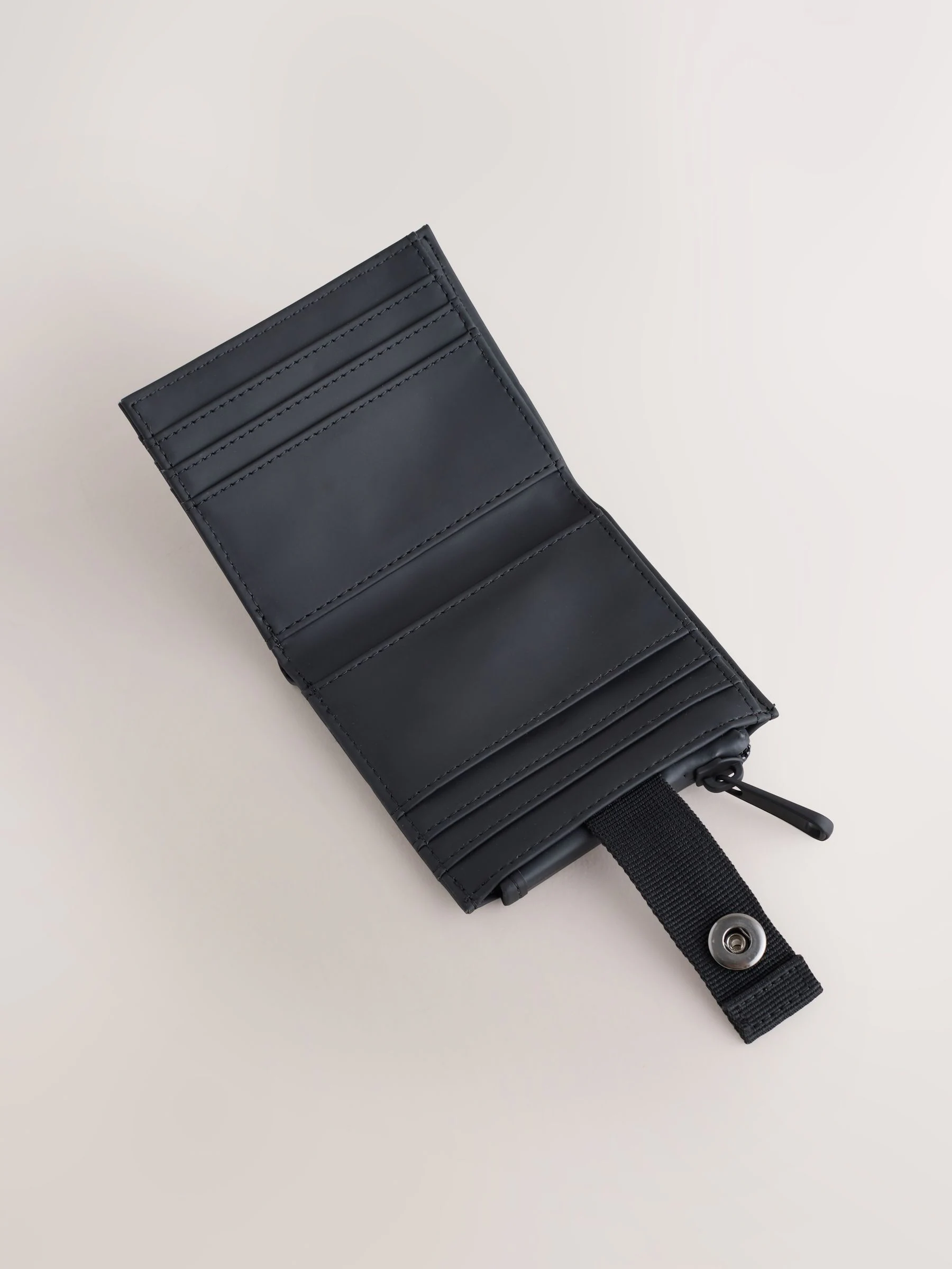 Zwart - Rubberised Wallet