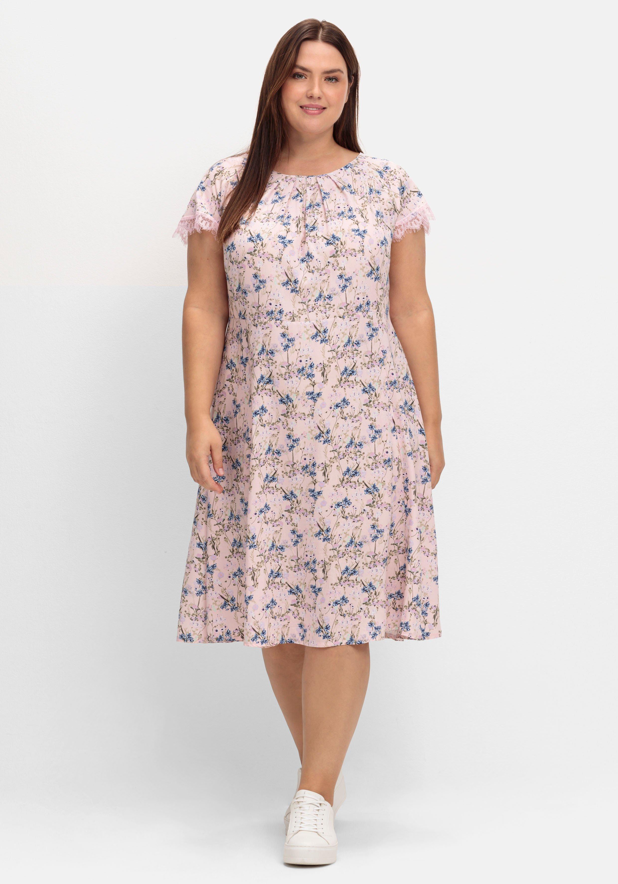 Kleid mit Blumenprint und Spitze am Ärmel