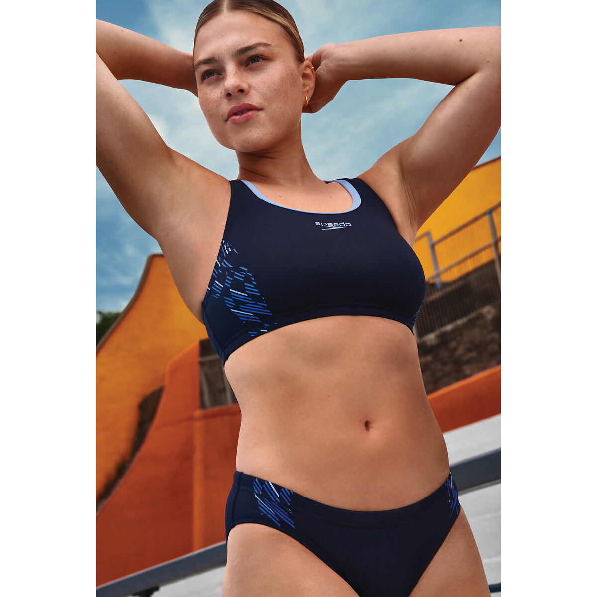 SPEEDO<br>Posicionamento de biquíni