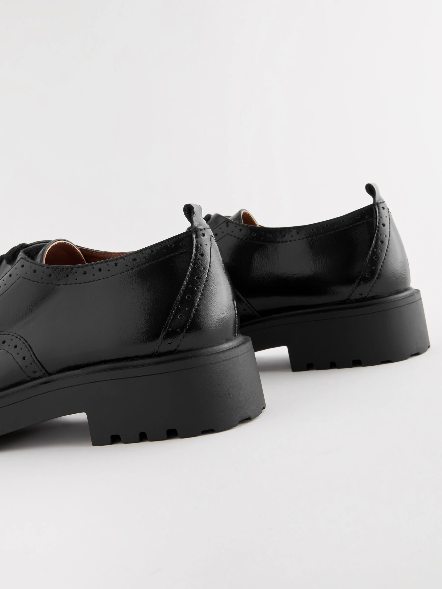 Zwart - Forever Comfort® - Stevige veterbrogues