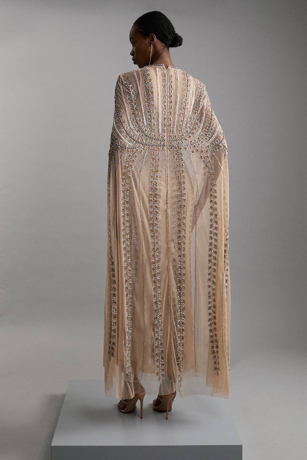 KarenMillen Robe Longue Premium à Cape Ornementée Petite Taille