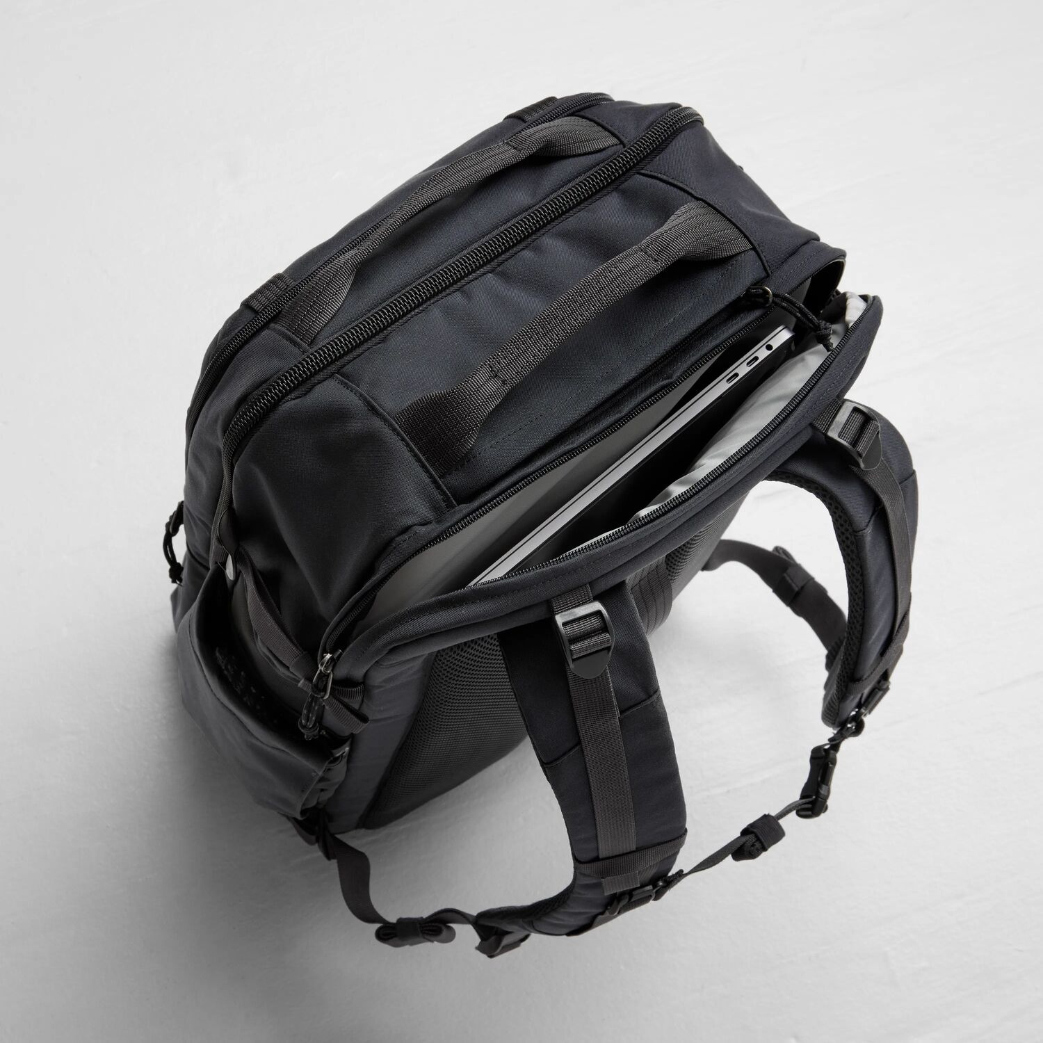 Färden Carry-On Pack