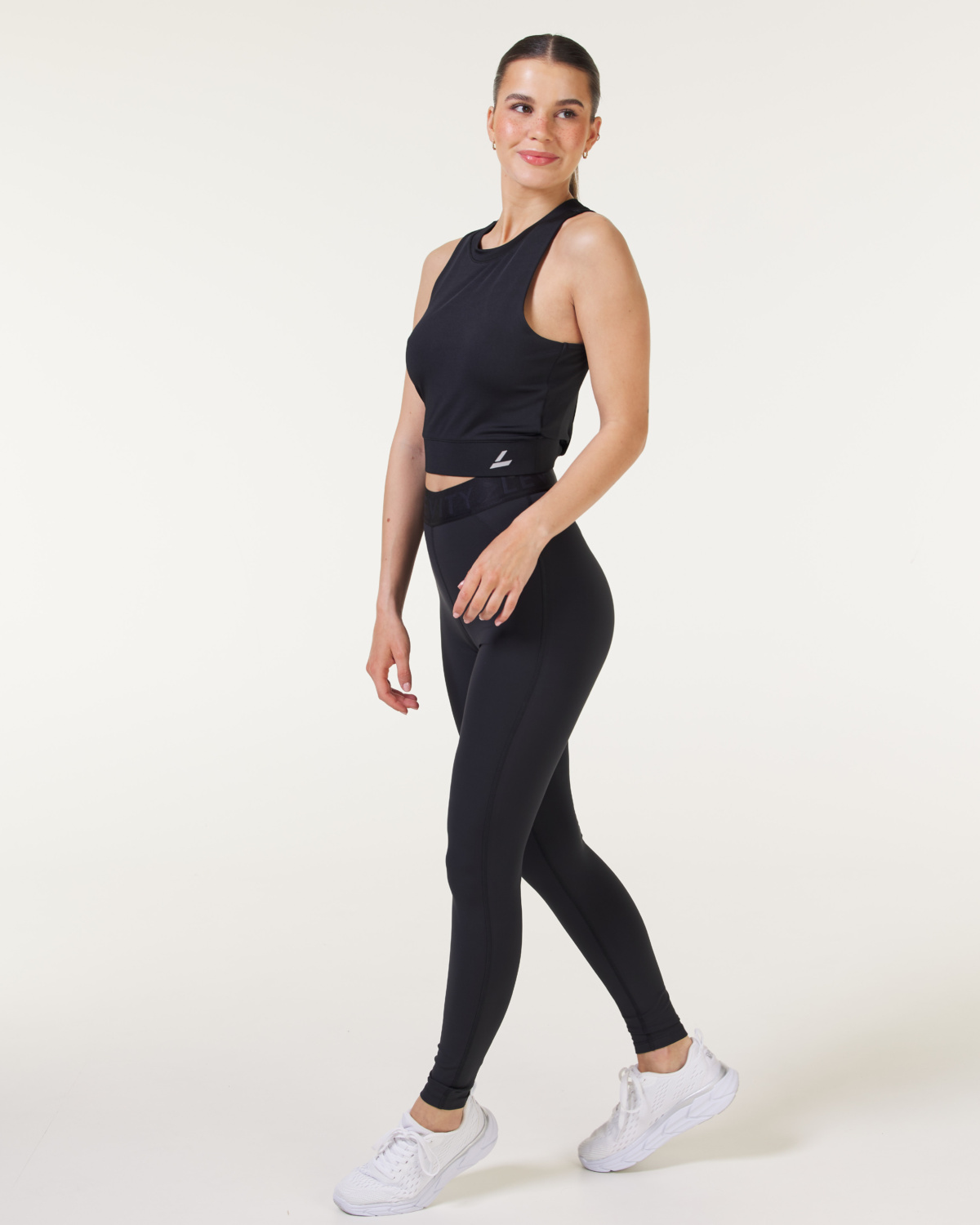 LEVITY Ultra Run Comp Tights Black