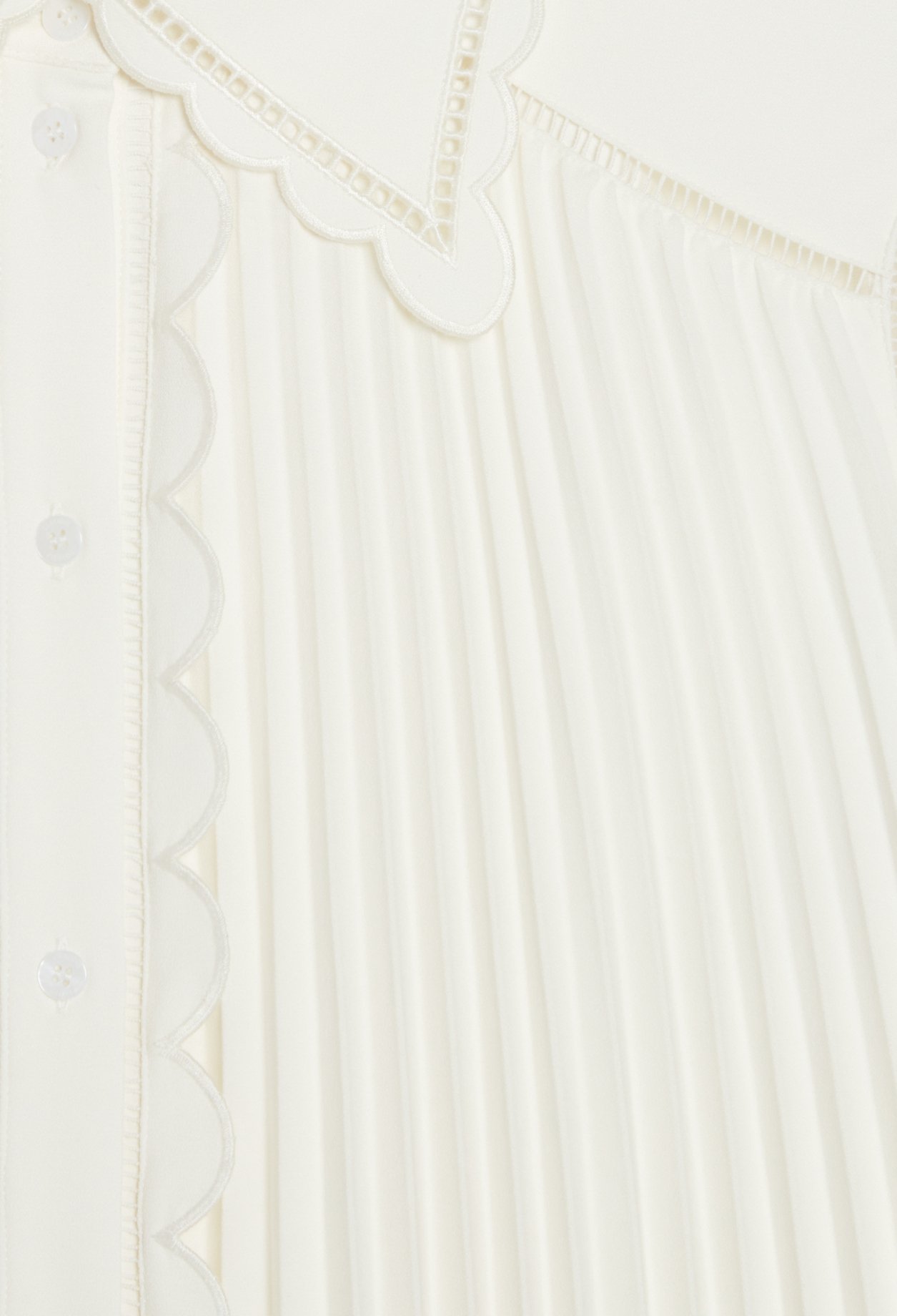 Robe courte plissee