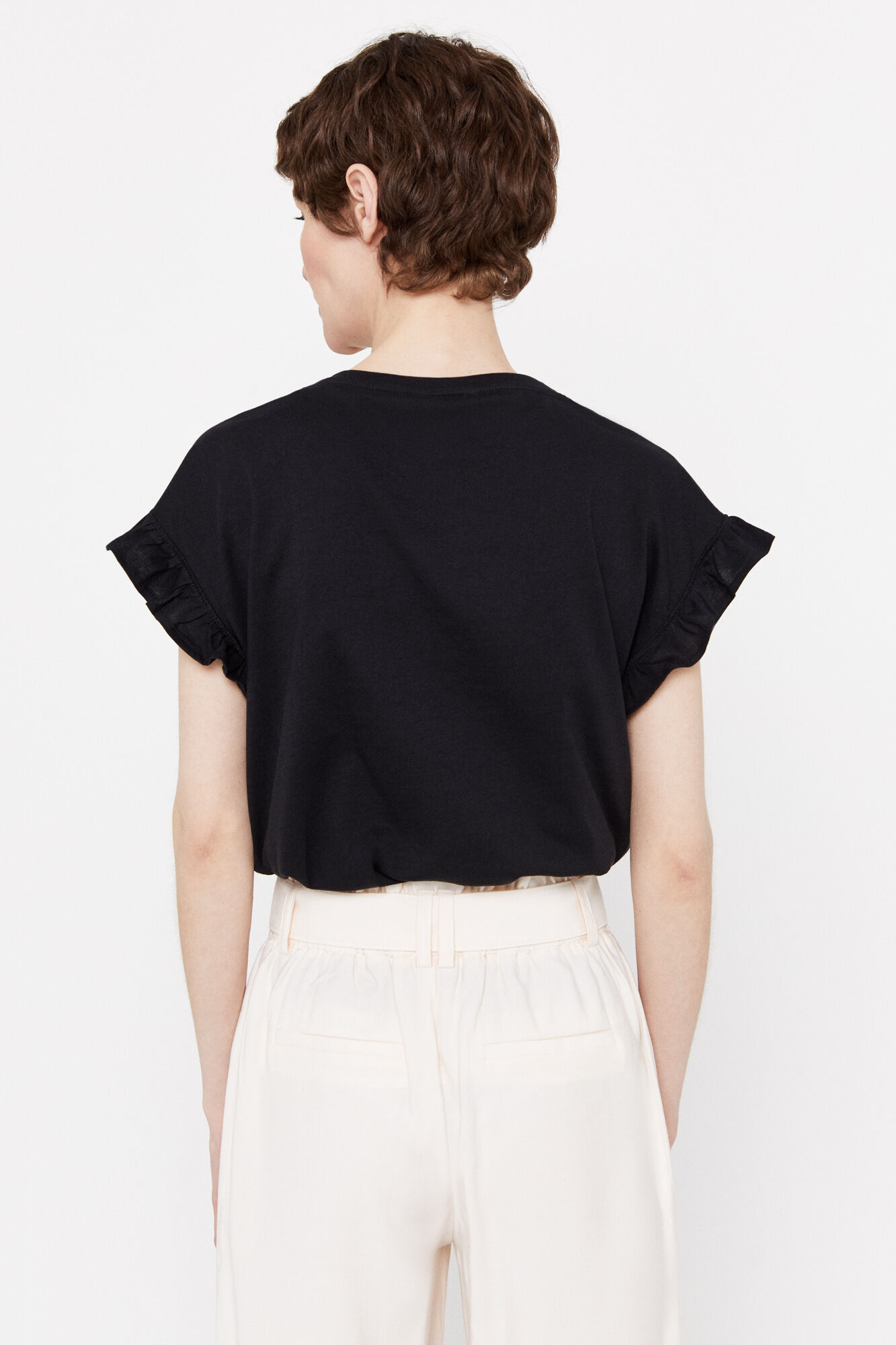 Camiseta com estampa de volante - Preta