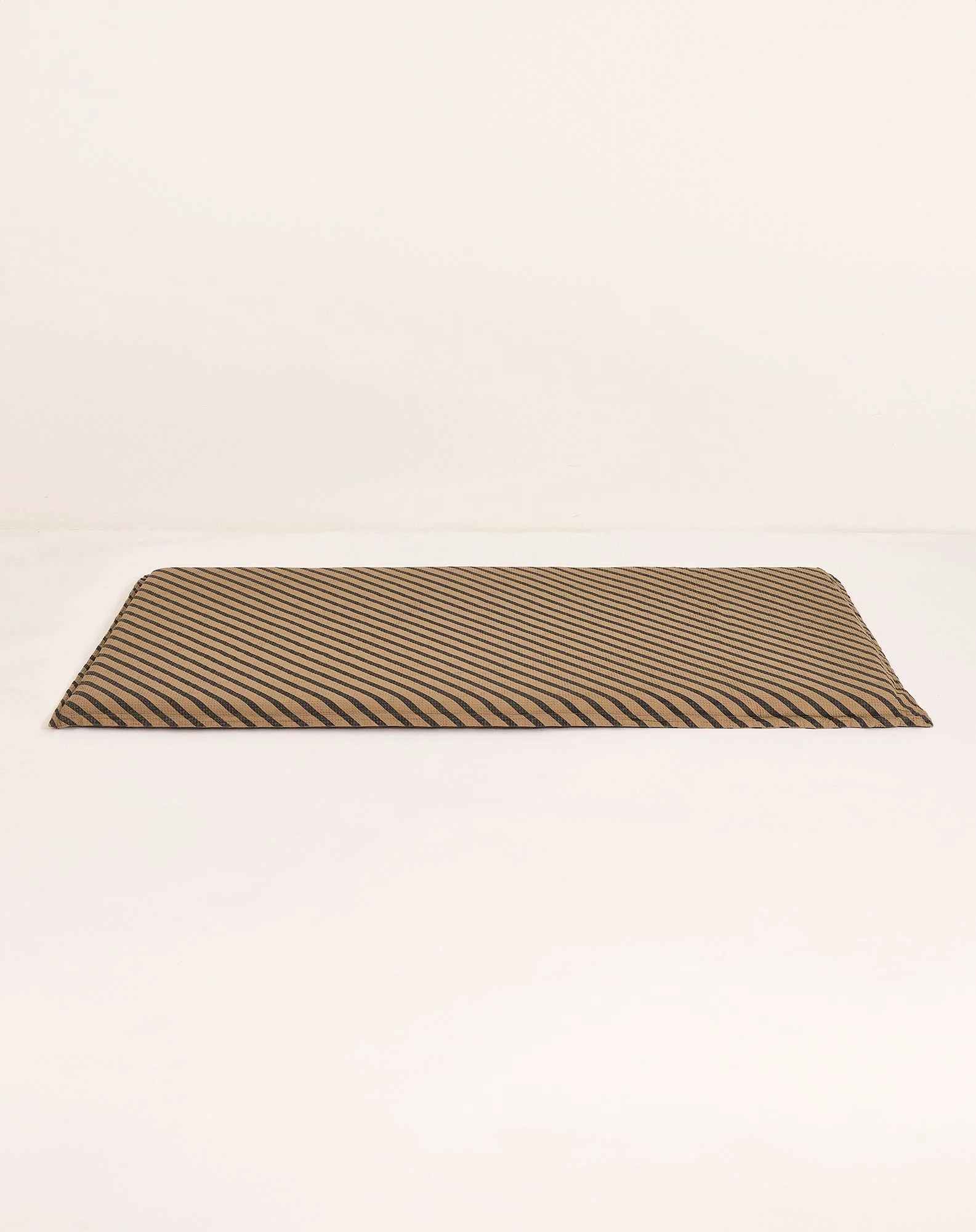 Matelas de sol landscape en coton lavé gaufré | Marron