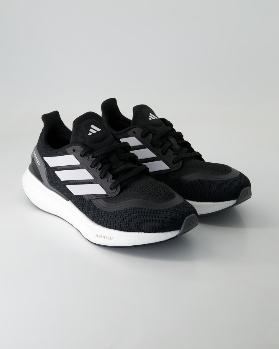 Adidas Pureboost 5 Sportschuhe in Schwarz